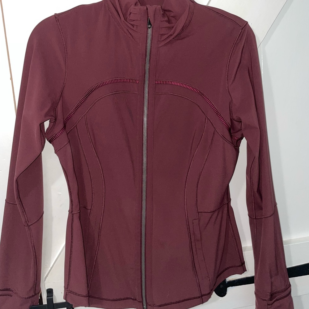 Lululemon define jacket size 10 maroon